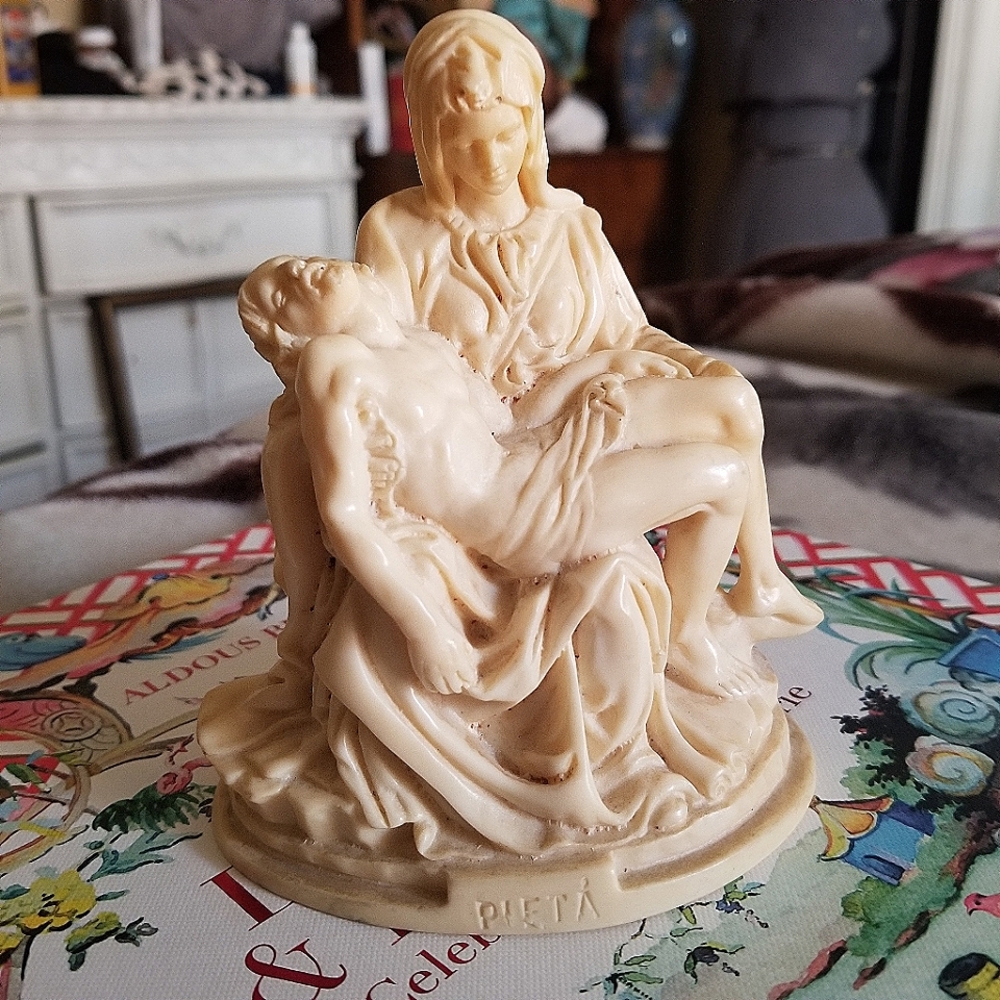 Vgt La Pieta by A. Santini